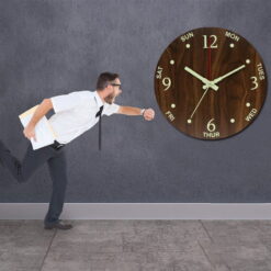 dong ho treo tuong bang go in logo 224