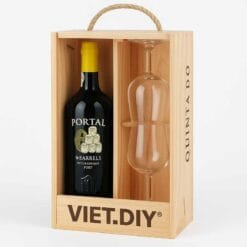 Hộp gỗ đựng rượu và ly